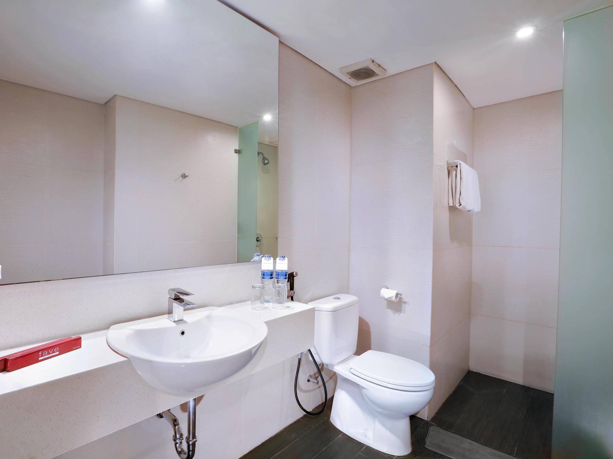 Favehotel Tanah Abang - Cideng Jakarta Exterior photo